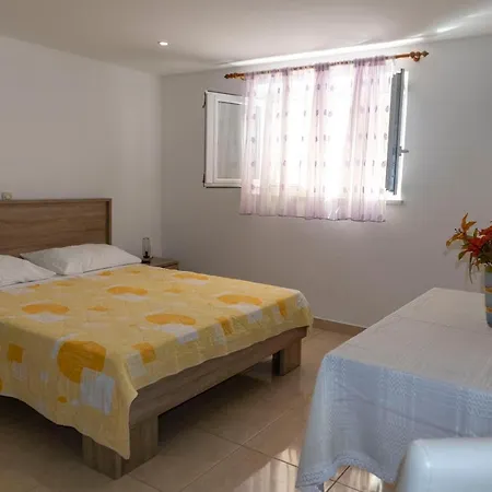 Ante Appartamento Makarska