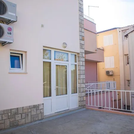 Ante Apartament *