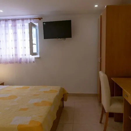 Ante Apartament Makarska